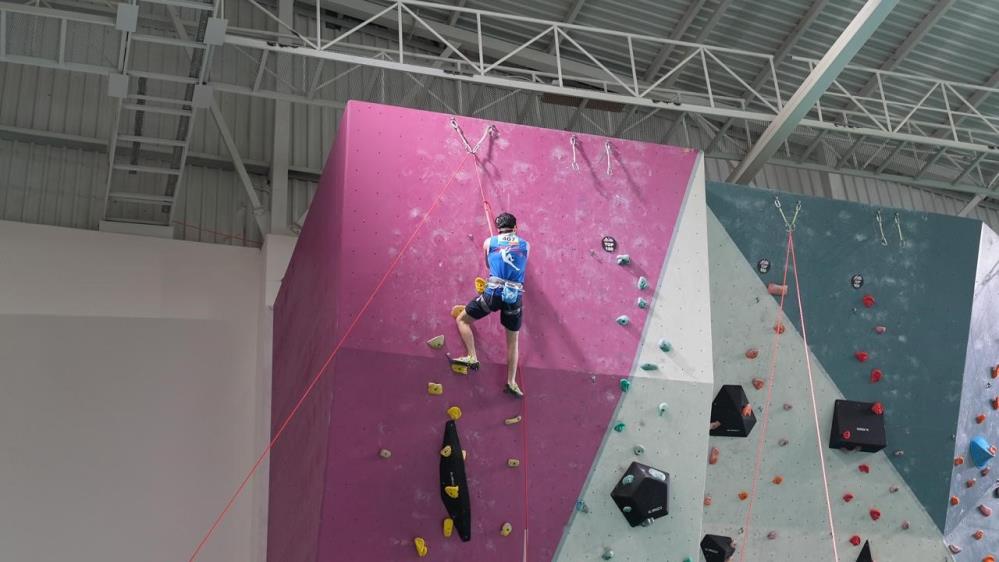 Zirveye engel yok 3 Bursam Medya -