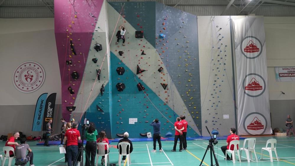 Zirveye engel yok 1 Bursam Medya -