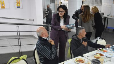 Bursa BUSADER, Ramazan Ayı’nın güzelliklerini çeşitli kesimlerle paylaştığı organizasyonlarıyla sürdürüyor.