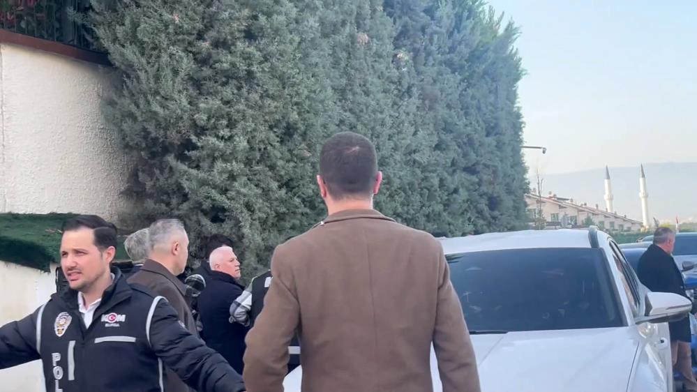 Bursa merkezli yürütülen soruşturma kapsamında Büyükşehir Belediye Başkanı Mustafa Bozbey’in