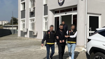 Hakkında 3 farklı suçtan toplam 25 yıl kesinleşmiş hapis cezası