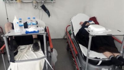 Bursa’da maddi hasarlı kaza sonrası çıkan kavga kanlı bitti. Çocuklu