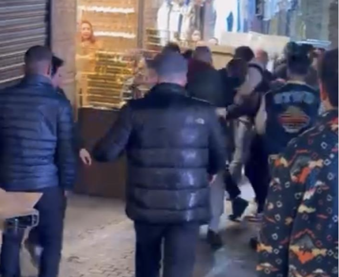 Bursa’da Kapalı Çarşı'da iki grup arasında çıkan kavga, adeta meydan