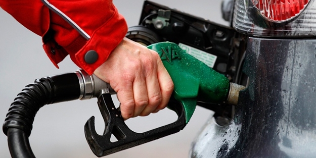 Petrol fiyatlarındaki dalgalanmaya karşı akaryakıt fiyatlarında eşel mobil sistemi yeniden