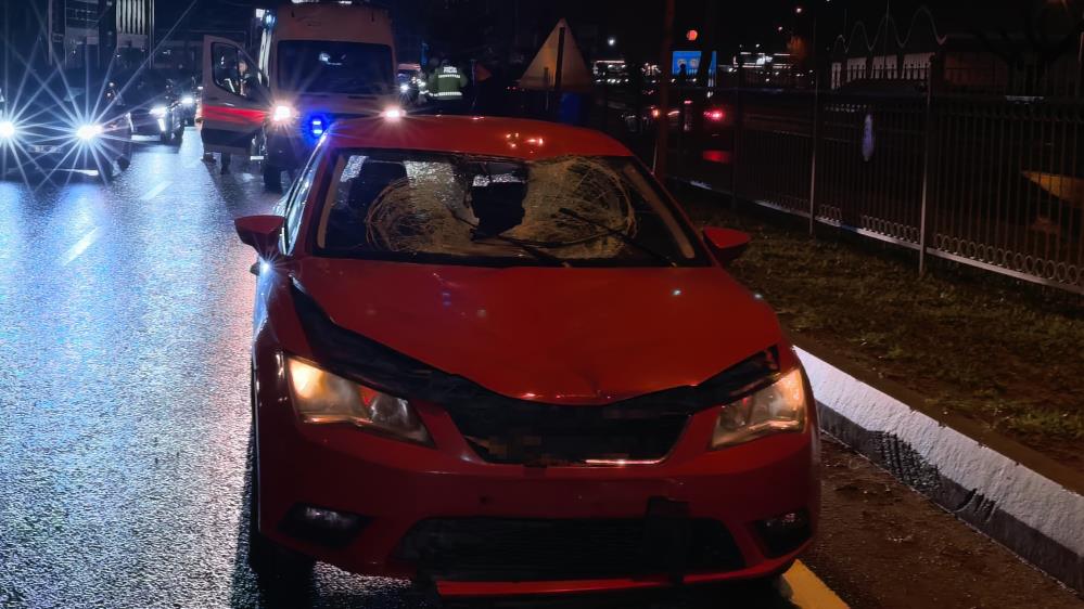 Bursa-Ankara karayolunda meydana gelen kazada yola çıkan yaya hayatını kaybetti,