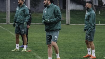 Bursaspor, Gebzespor maçı öncesi tempoyu artırdı. Özlüce’de yapılan antrenmanda taktik