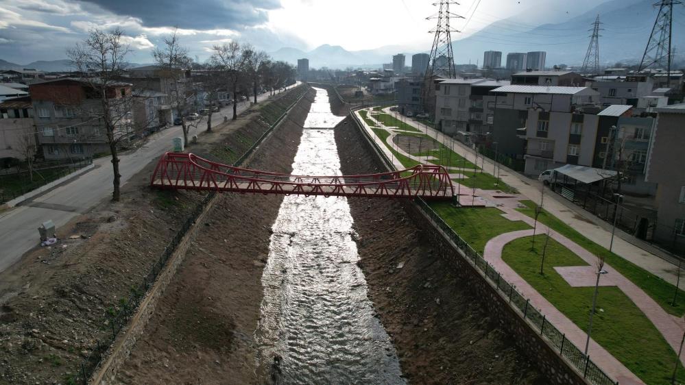 Yıldırım Belediyesi, taşkın ve güvenlik sorunlarıyla gündeme gelen Deliçay dere