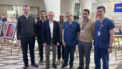 14 Mart Tıp Bayramı çerçevesinde düzenlenen etkinlikte koridorları dolduran dünyanın