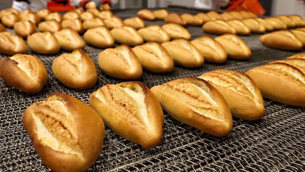 Bursa’da 200 gram ekmek 1 Nisan’dan itibaren 17,5 TL’ye yükseliyor.