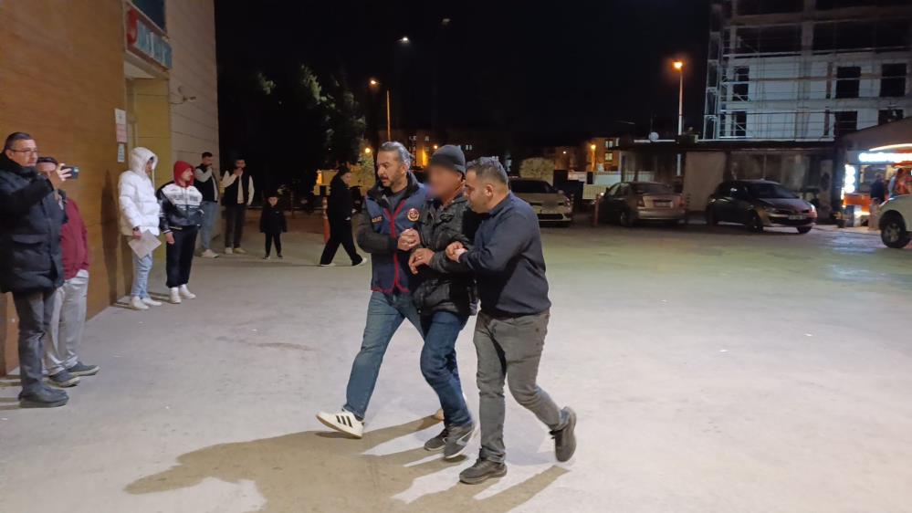 Bursa'da 15 yıl hapis cezası bulunan firari dolmuşta yakalandı