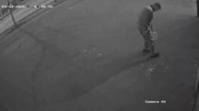 Bursa'nın Nilüfer ilçesinde bir pizza zincirine ait iki şubenin kundaklanmasına