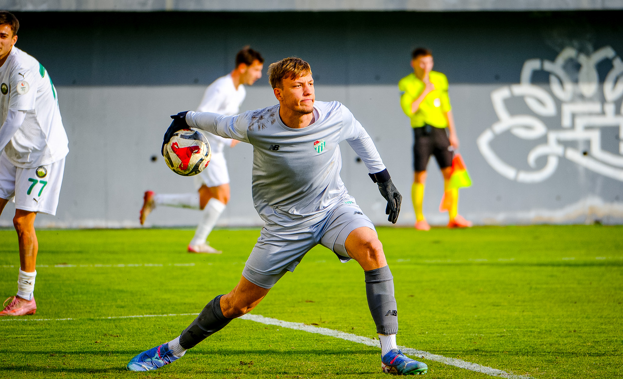 Bursaspor'un başarılı kalecisi Kerem Matışlı’nın Milli Takımdan affı için kulüp