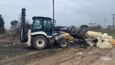Orhangazi'de gelişigüzel bırakılan, birikerek çevre kirliliğine neden olan atıklar, planlı
