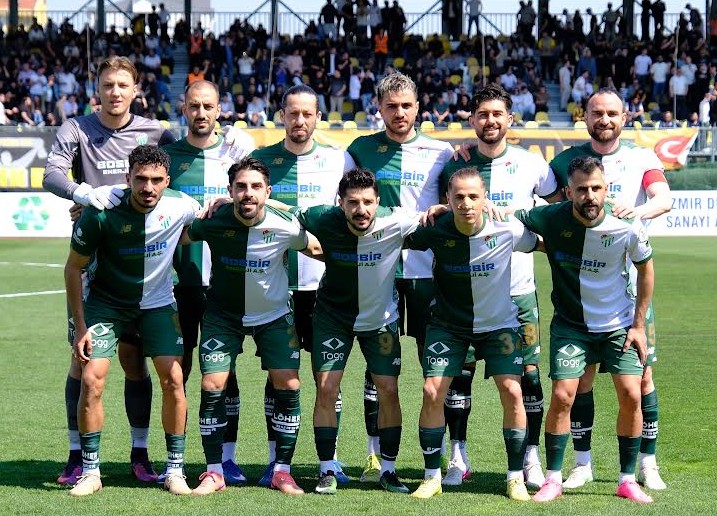 Bursaspor, TFF 2. Lig’deki son maçında İzmir’de Aliağa’yı 5-0 mağlup