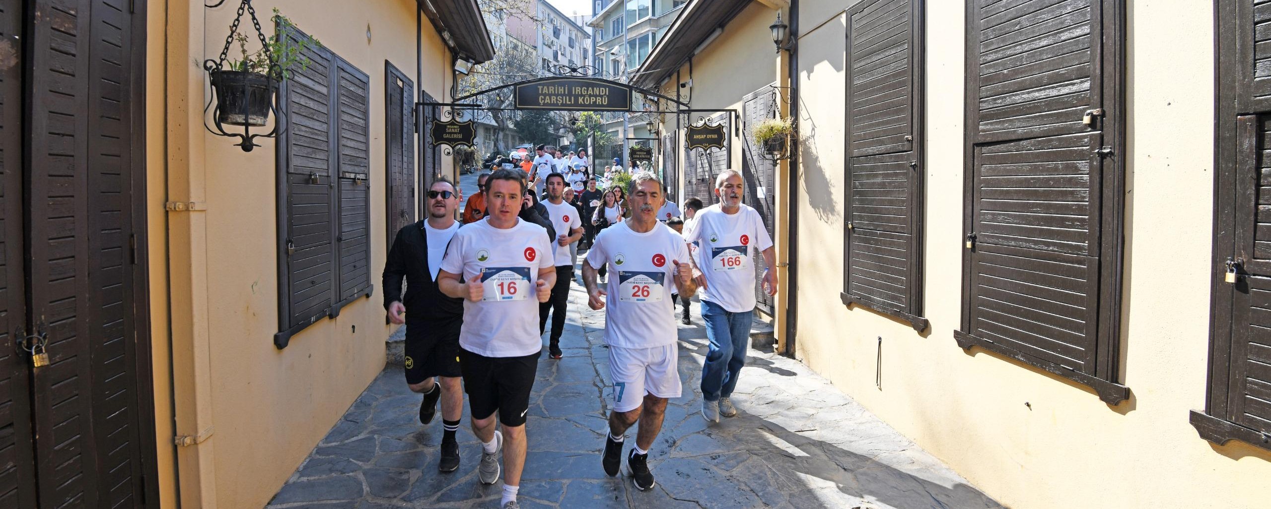 Bursa’nın kalbinde nefes kesti. 3 Bursam Medya -