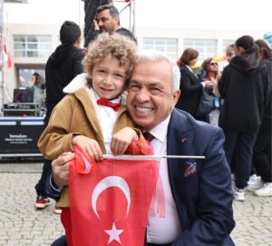 Nilüfer’de 23 Nisan, konserlerden atölyelere uzanan dopdolu bir çocuk şenliğiyle