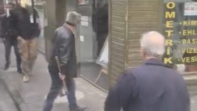 Bursa’da otobüs ile kamyonet sürücüsü arasında çıkan tartışma, şüphelinin eline