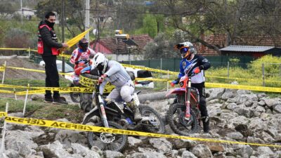 Türkiye Süper Enduro Şampiyonası’nın sezon açılışı İznik’te yapıldı, zorlu parkurda
