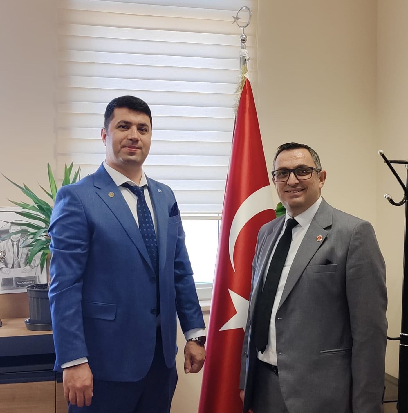 Gemlik’te seçmen listeleri askıya çıktı. Muhtarlık, vatandaşlara “mutlaka kontrol edin”