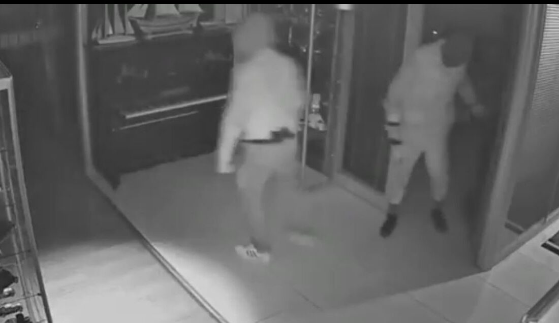 Bursa’da iki işletmede çelik kasaları çalan 5 kişilik ekip, 126