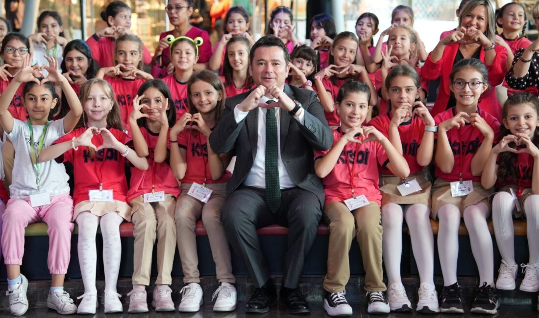 Osmangazi Belediyesi, ebeveynlere yönelik ücretsiz “Ana Baba Okulu” programını başlatıyor.