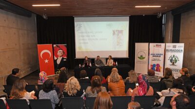 Osmangazi’de düzenlenen “Ana Baba Okulu” programında aile içi iletişim ve