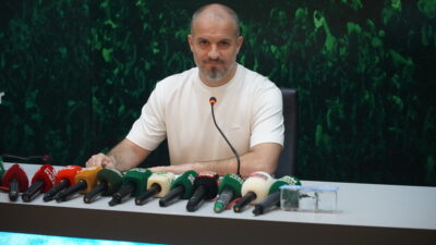 Bursaspor Teknik Direktörü Mustafa Er, Özlüce Tesisleri’nde yaptığı açıklamada transfer