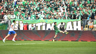 Eskişehir’de tarihi bir maça çıkan Bursaspor, Ankara Demirspor’u tek golle