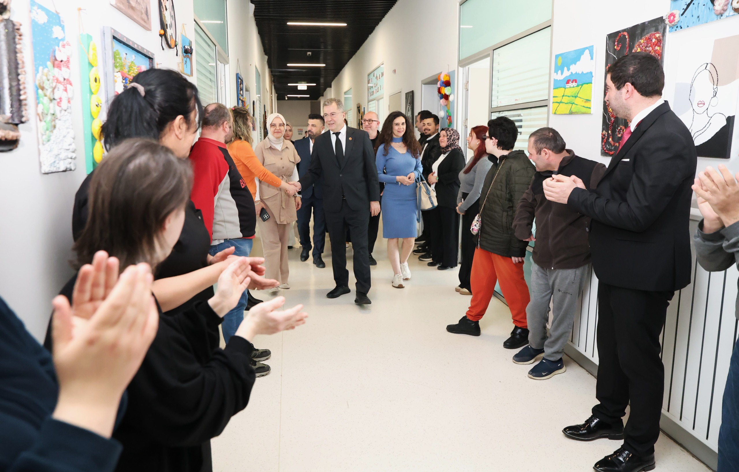 Engel değil üretim! Atölyede hayat değişiyor 2 Bursam Medya -