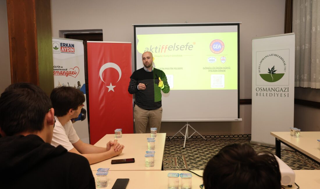 Osmangazi’de düzenlenen “Genç Filozoflar Atölyesi” ile gençler, bilgi kirliliğine karşı