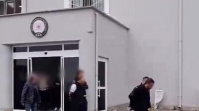 Bursa’nın Gemlik ilçesinde evden ve açıktan hırsızlık olaylarına karıştıkları tespit