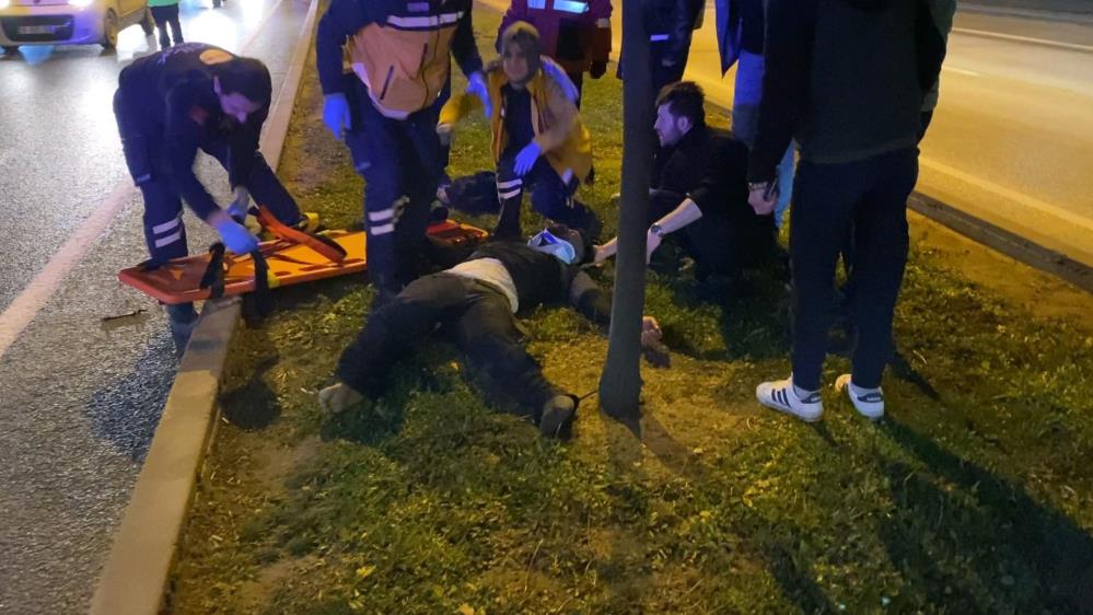 Bursa'nın İnegöl ilçesinde meydana gelen kazada, karşıdan karşıya geçerken karayolu