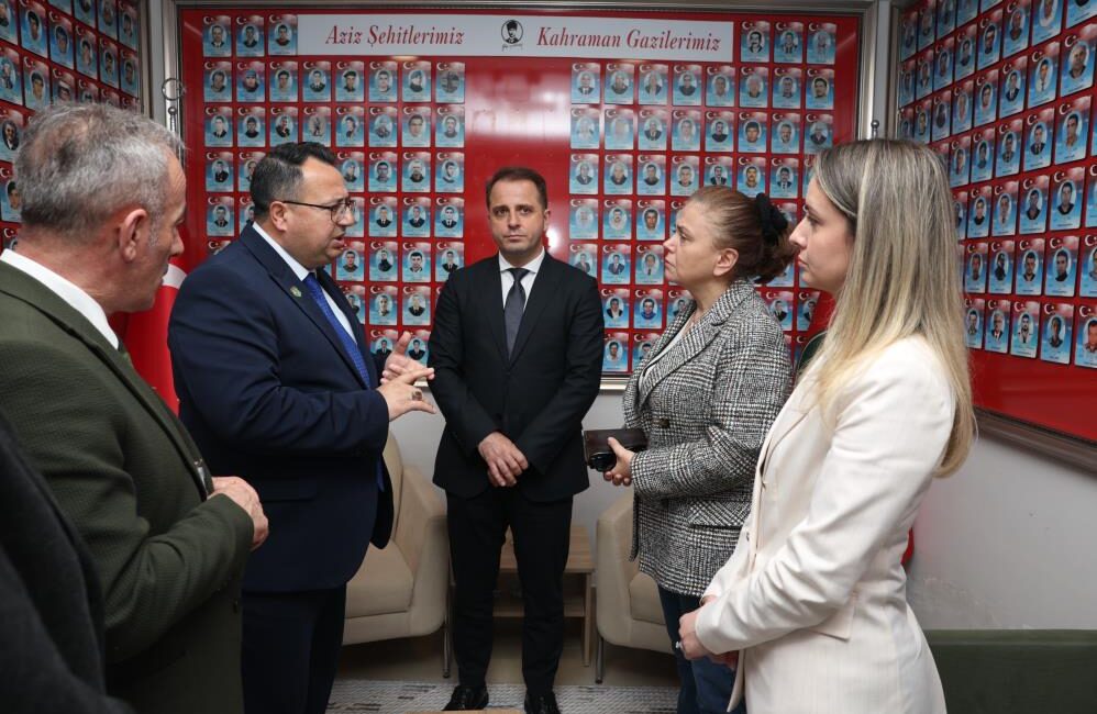 Bursa'da Nilüfer Belediyesi, Şehitler Haftası etkinlikleri çerçevesinde Mihraplı Şehitlik Yerleşkesi'nde