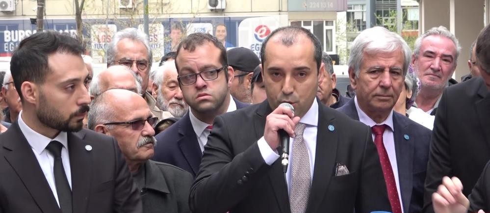 Bursa'da İYİ Parti teşkilatında yaşanan istifa ve görevden alma süreci,