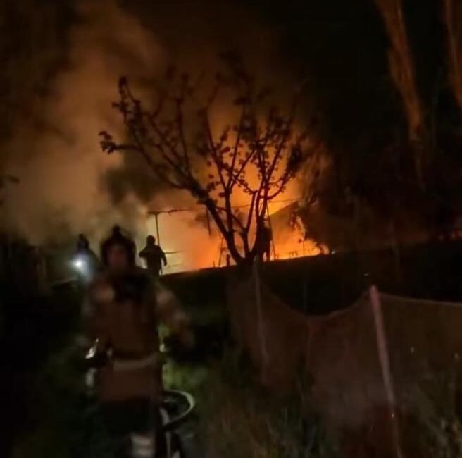 Edinilen bilgiye göre, konteyner olarak kullanılan alanda henüz bilinmeyen bir