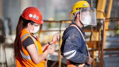 Resmi Gazete’de yayımlanan yeni düzenleme ile işyerlerinin tehlike sınıfları güncellendi.