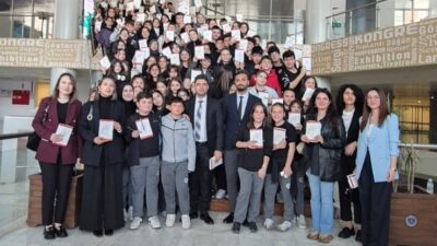 Nuri Erbak Ortaokulu öğrencilerinin kaleminden çıkan “Nuri Erbak’tan Küçük Kalemler”