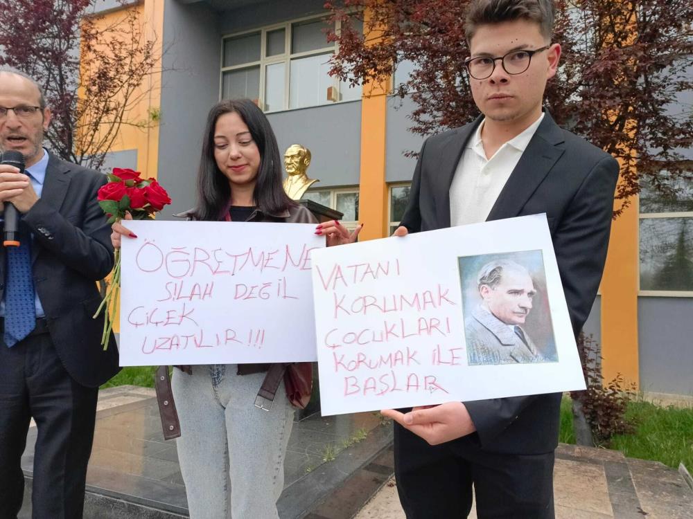 Şanlıurfa ve Kahramanmaraş'ta yaşanan üzücü olayların ardından, Şehit Erol Olçok