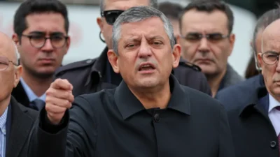 Cumhuriyet Halk Parti Genel Başkanı Özgür Özel, tutuklu bulunan Mustafa Bozbey'i