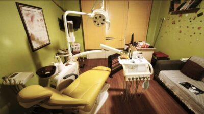 Bursa’da sahte dişçi skandalı ortaya çıktı. Yıllardır hizmet verdiği öğrenilen