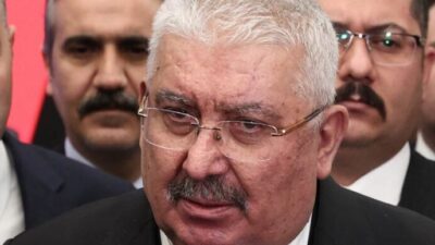  Milliyetçi Hareket Partisi'nde İstanbul ve  ilçe teşkilatları feshedildi.