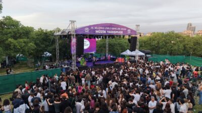 Nilüfer’de bu yıl 15’incisi düzenlenen Liseli Gençler Arası Müzik Yarışması’nda