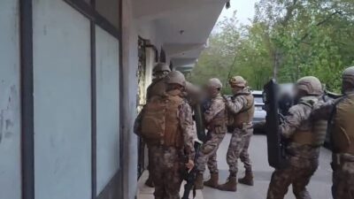 Bursa merkezli tefecilik operasyonunda özel harekat destekli baskın düzenlendi. Çiftçileri