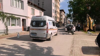 Bursa’da alacak verecek meselesi yüzünden çıkan tartışma kanlı bitti. Silahla
