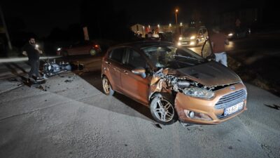 Bursa’nın İnegöl ilçesinde otomobil ile motosikletin kafa kafaya çarpıştığı kazada