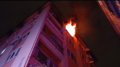 Bursa’nın Osmangazi ilçesinde 6 katlı binanın en üst katında çıkan