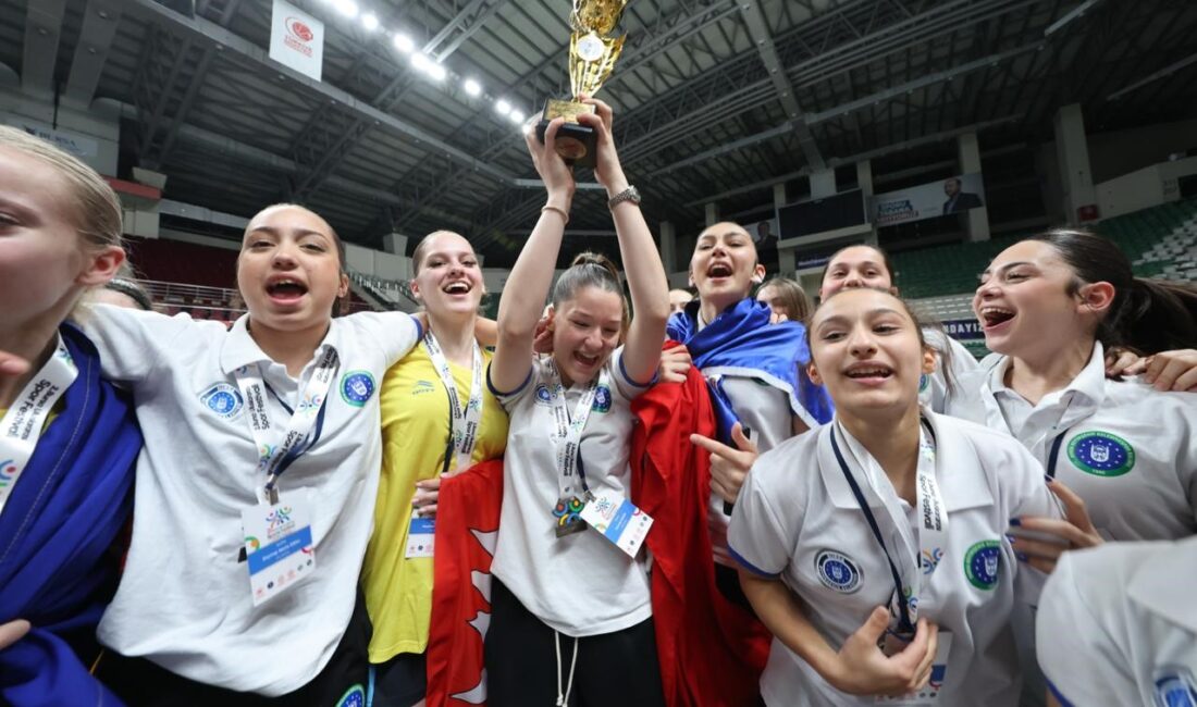 9 takımın mücadele ettiği Uluslararası U16 Kızlar Basketbol Turnuvası’nda şampiyonluk