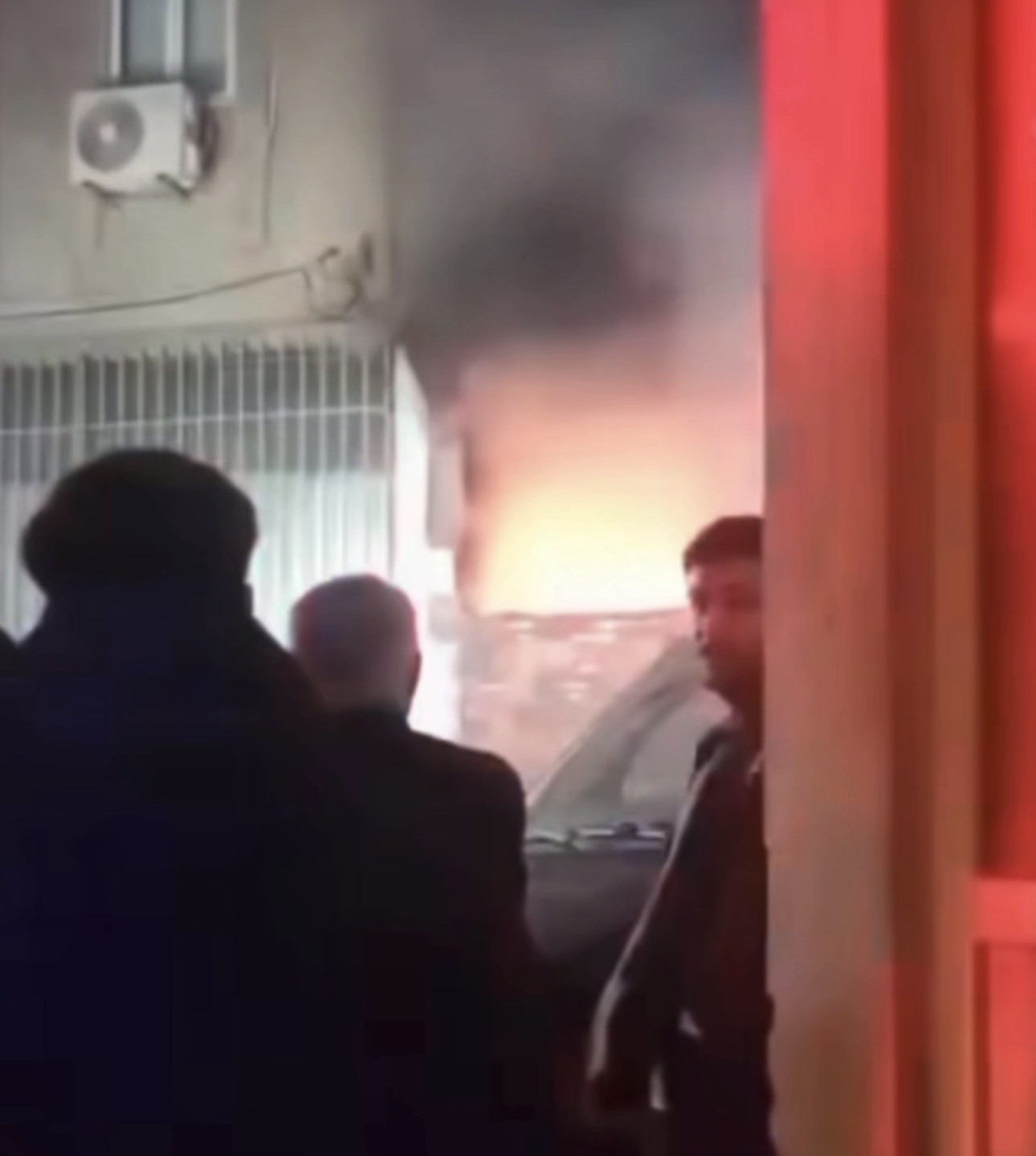 Bursa Yıldırım’da bir tekstil atölyesinde çıkan yangın paniğe neden oldu.