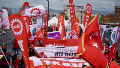 Bursa’da 1 Mayıs Emek ve Dayanışma Günü’nde binlerce kişi Osmangazi’den