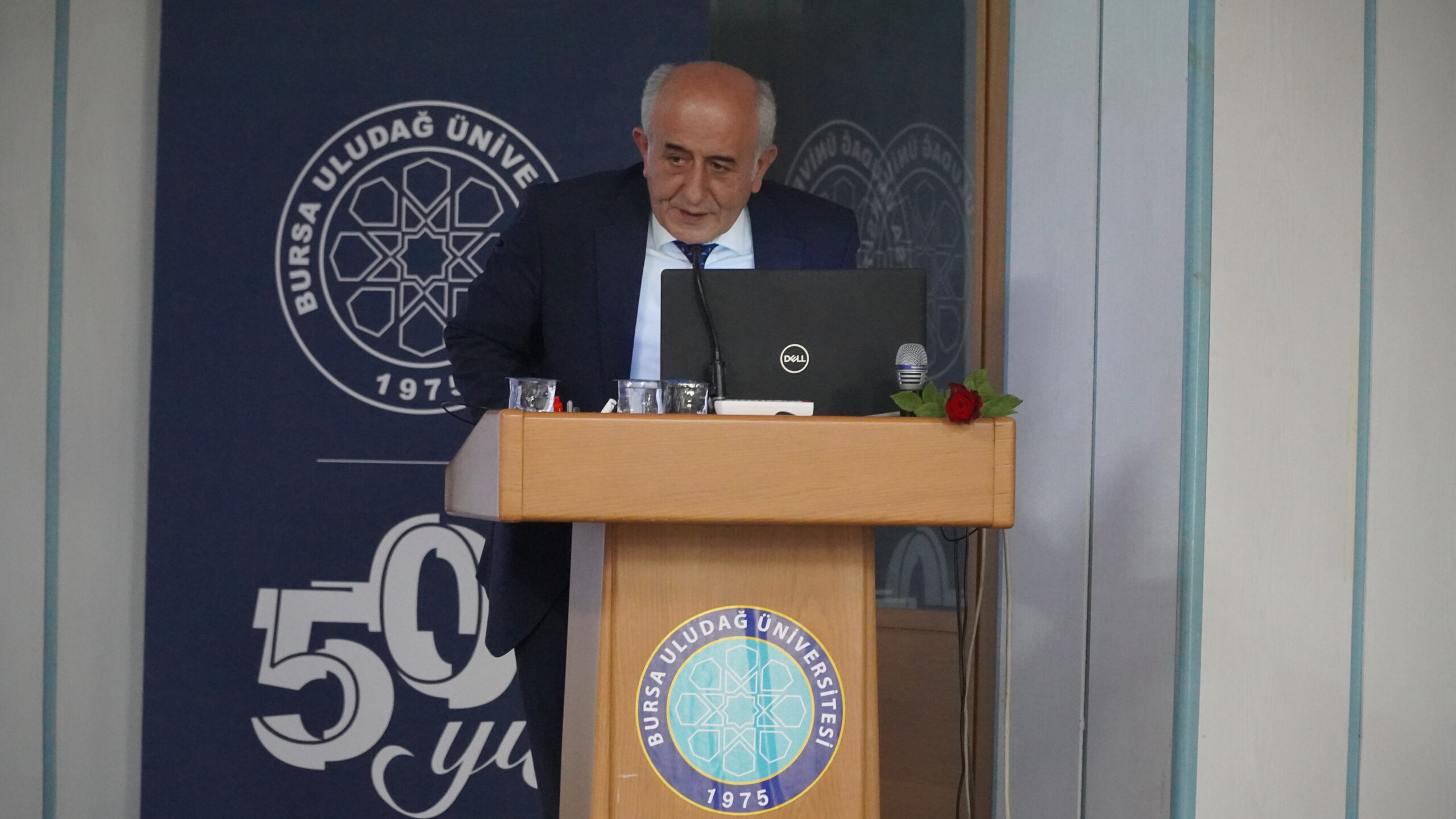 Bursa Uludağ Üniversitesi’nde hemşireler ve hemşire adayları, 13-18 Mayıs Hemşireler